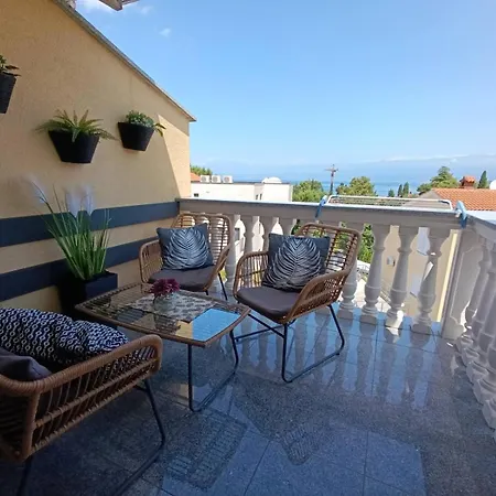 Apartment Moris Malinska