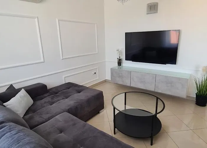 Moris Малинска