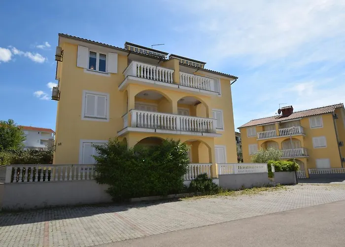 Moris * Малинска